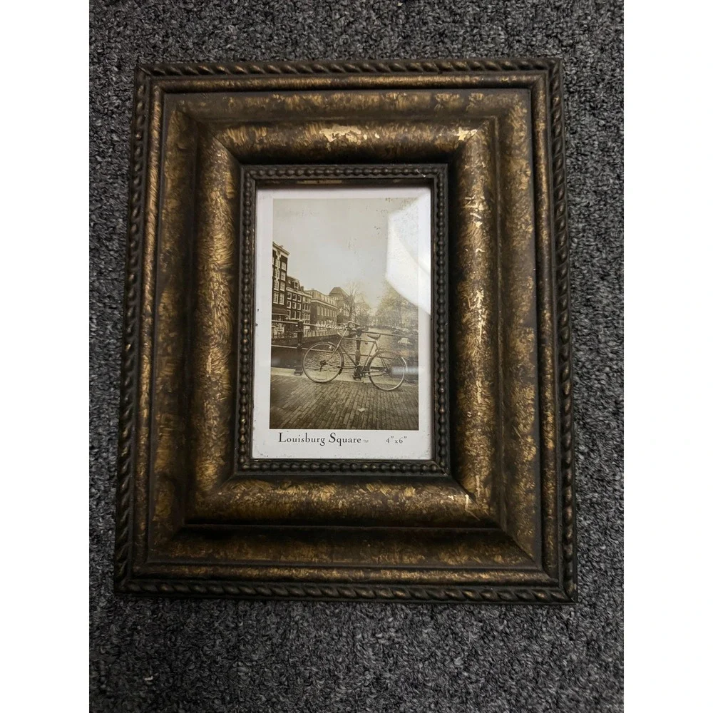 Louisburg Square 4x6 Picture Frame Ornate Distressed Gold Tone Antique Style